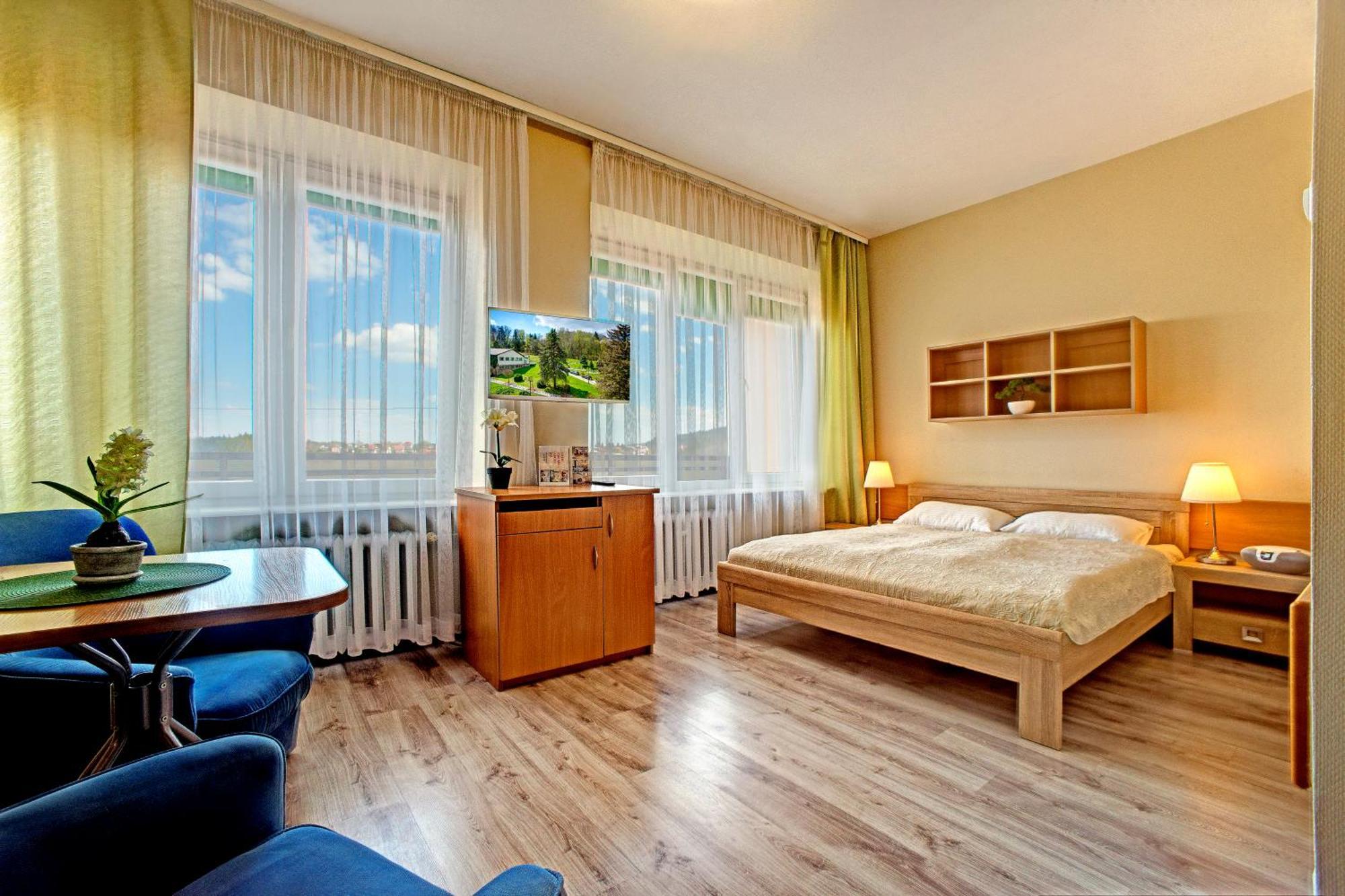 Kzzg W Polsce, Gornicze Sanatorium Zwiazkowe "Gornik" Ξενοδοχείο Iwonicz-Zdrój Εξωτερικό φωτογραφία