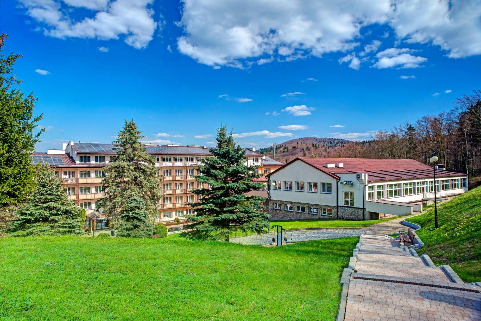 Kzzg W Polsce, Gornicze Sanatorium Zwiazkowe "Gornik" Ξενοδοχείο Iwonicz-Zdrój Εξωτερικό φωτογραφία