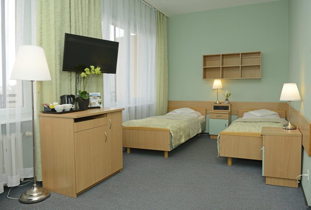 Kzzg W Polsce, Gornicze Sanatorium Zwiazkowe "Gornik" Ξενοδοχείο Iwonicz-Zdrój Δωμάτιο φωτογραφία